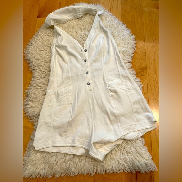 ANTHROPOLOGIE NWT on the rise ivory romper backless size small - Picture 1 of 6
